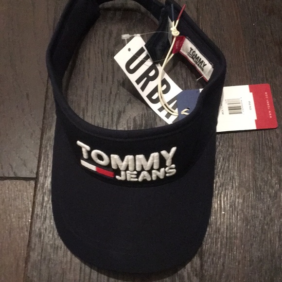 tommy hilfiger visor hat